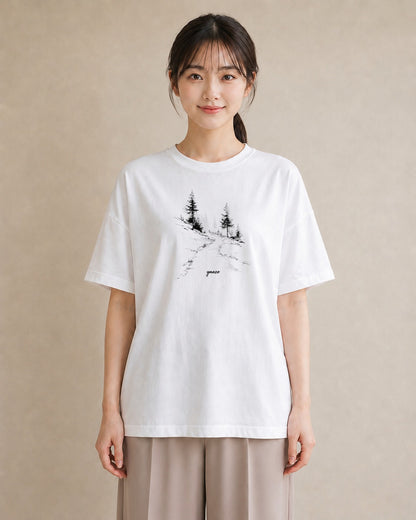 デザインTシャツ レディース 雨上がりの小道 雨上がり 小道 ナチュラル アンティーク イラスト 淡色 通勤 在宅 白T YMAZO