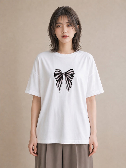 半袖Tシャツ レディース リボン 蝶結び ナチュラル アンティーク イラスト ラフカジュアル 在宅 公園 白T