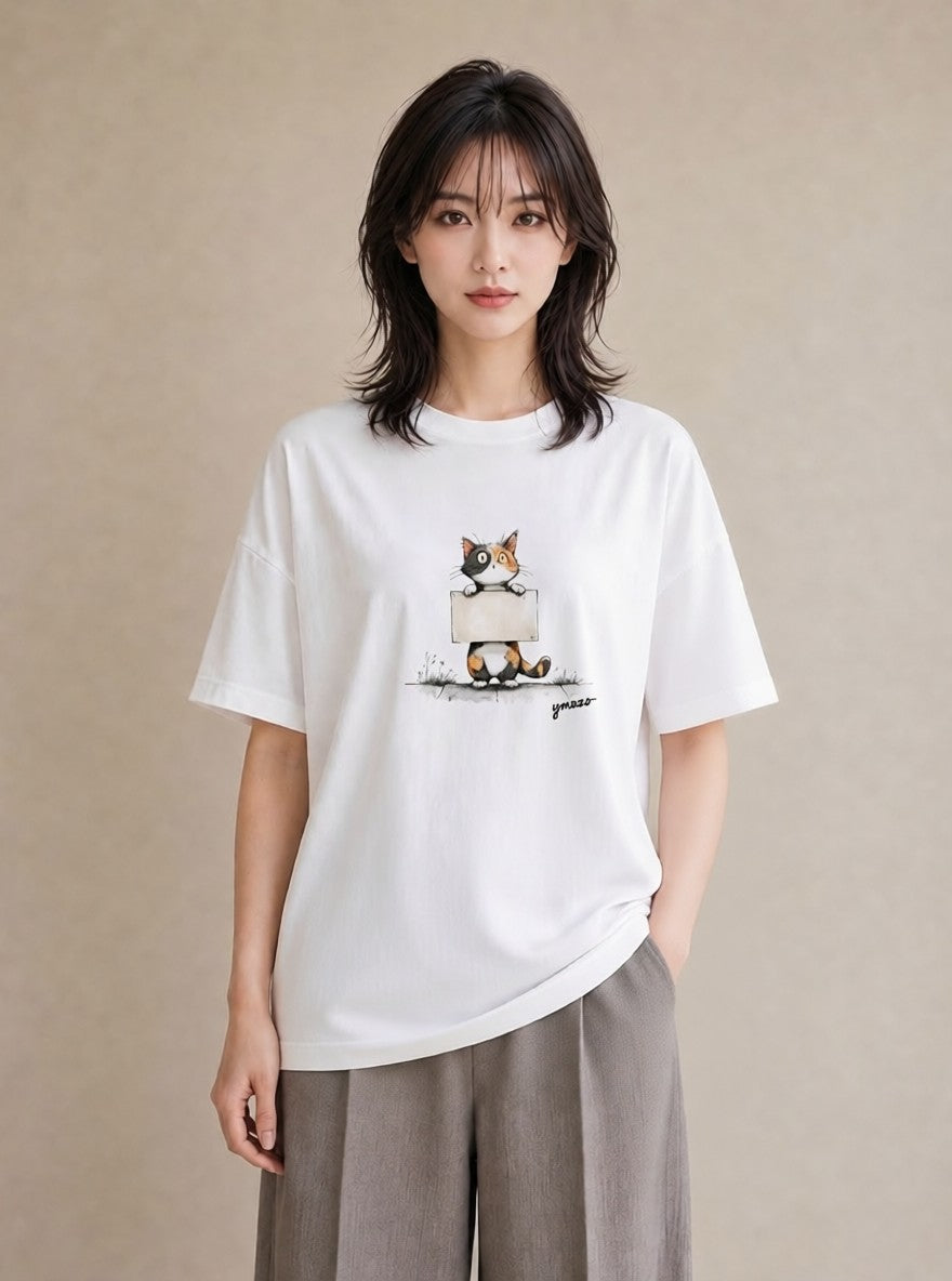 デザインTシャツ レディース しっぽ 猫 ねこ イラスト ユニーク 公園 ママ 白T YMAZO