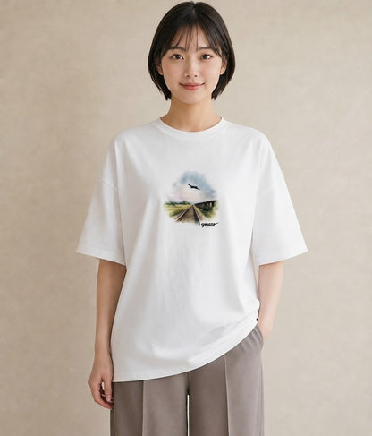 デザインTシャツ レディース 駅のホーム ローカル線 駅 ナチュラル アンティーク イラスト シック カジュアルコーデ 買い物 白T YMAZO