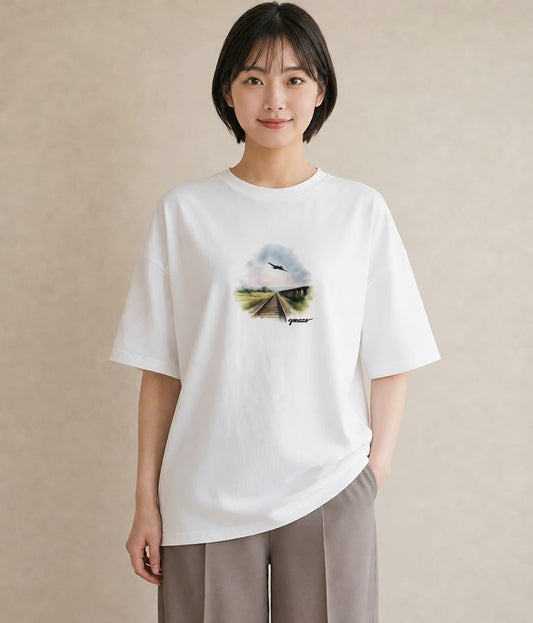デザインTシャツ レディース 駅のホーム ローカル線 駅 ナチュラル アンティーク イラスト シック カジュアルコーデ 買い物 白T