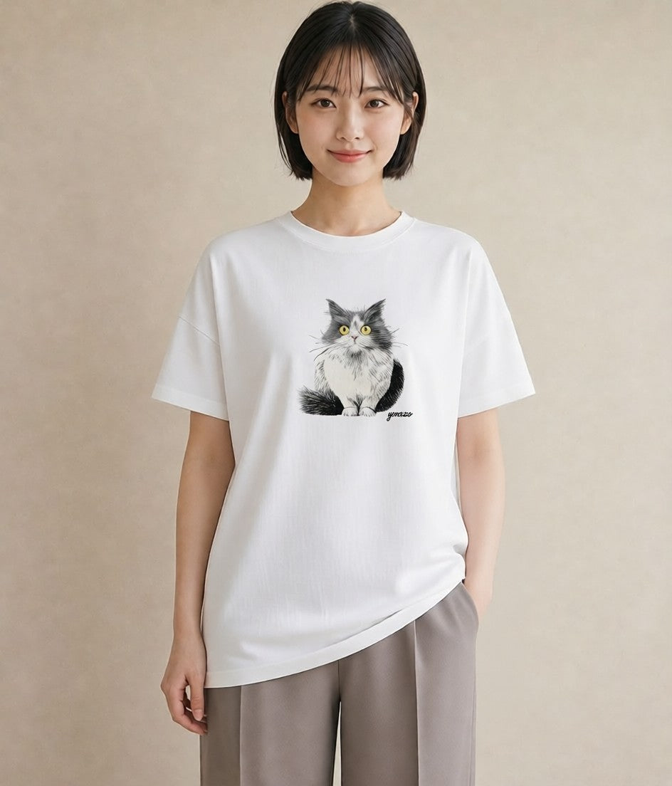 半袖Tシャツ レディース サバトラ 猫 ねこ イラスト ニュアンス 在宅 公園 白T YMAZO