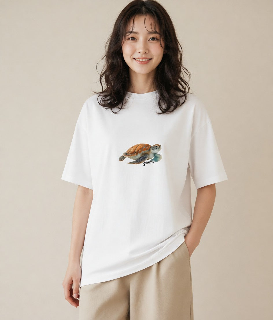 半袖Tシャツ レディース ウミガメ 海の生き物 海 イラスト お洒落 公園 ママ 白T YMAZO