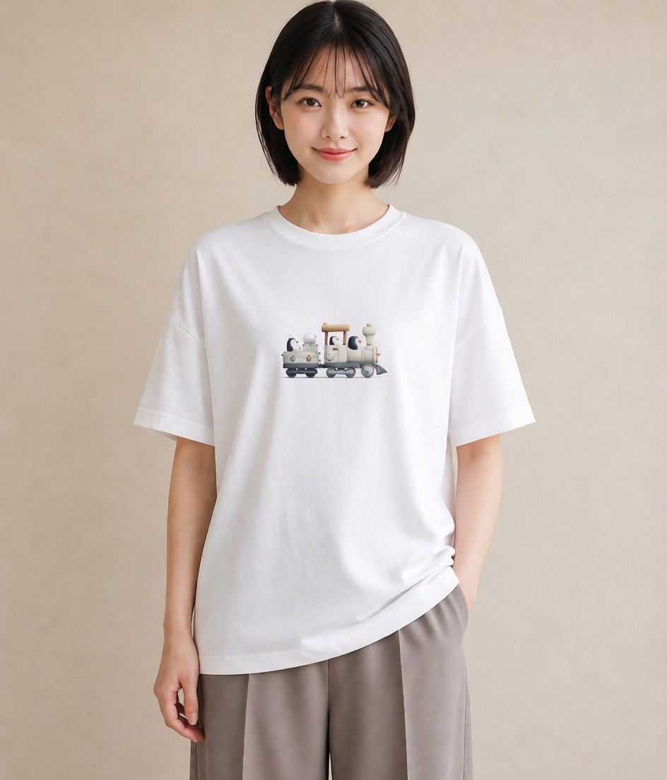 グラフィックTシャツ レディース 駅のホーム ローカル線 駅 ナチュラル アンティーク イラスト 可愛い レイヤード 友達ギフト 白T YMAZO