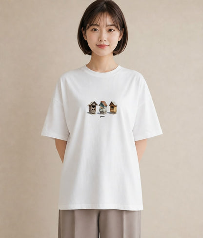 半袖Tシャツ レディース 遠い家と鳥 風景 鳥 ナチュラル アンティーク イラスト 北欧風 海 カフェ巡り 白T YMAZO