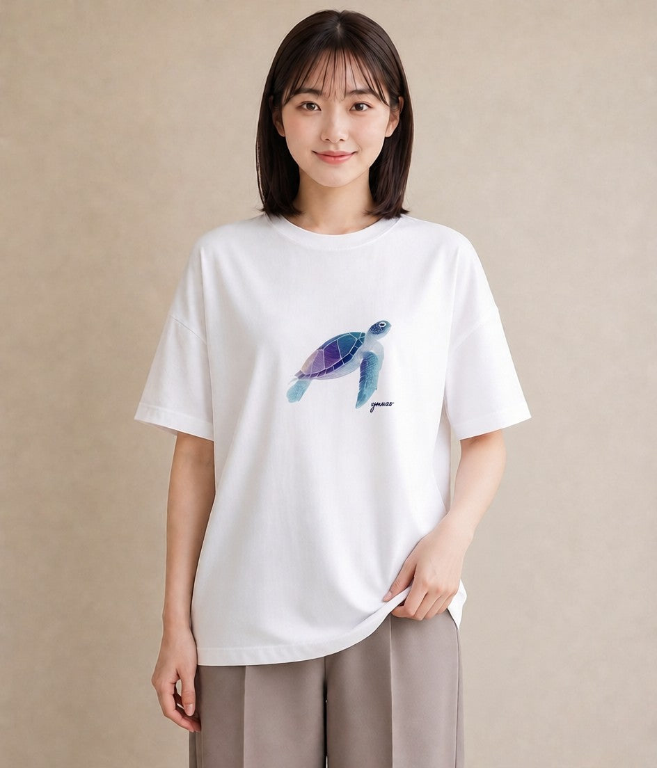 半袖Tシャツ レディース ウミガメ 海の生き物 海 イラスト ゆるかわ ギフト 母の日 白T YMAZO