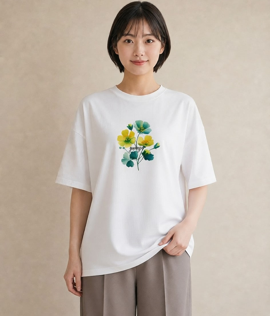 Tシャツ レディース クローバー 四つ葉 花 花柄 イラスト 休日コーデ 帰省 ラフ 白T