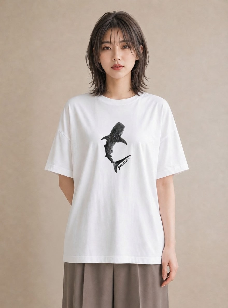 半袖Tシャツ レディース ジンベエザメ 海の生き物 海 イラスト 個性的 秋コーデ おしゃれギフト 白T YMAZO