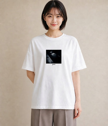 半袖Tシャツ レディース 傘 水たまり 雨 ナチュラル アンティーク イラスト ミニマル 海 カフェ巡り 白T YMAZO