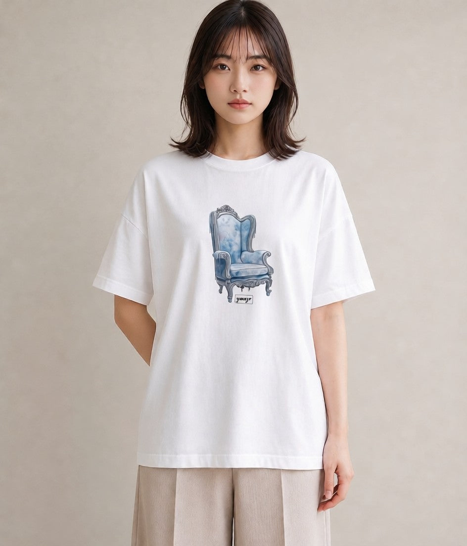 Tシャツ レディース 窓辺の椅子 窓辺 椅子 ナチュラル アンティーク イラスト 水彩風 おしゃれギフト 社会人 白T YMAZO