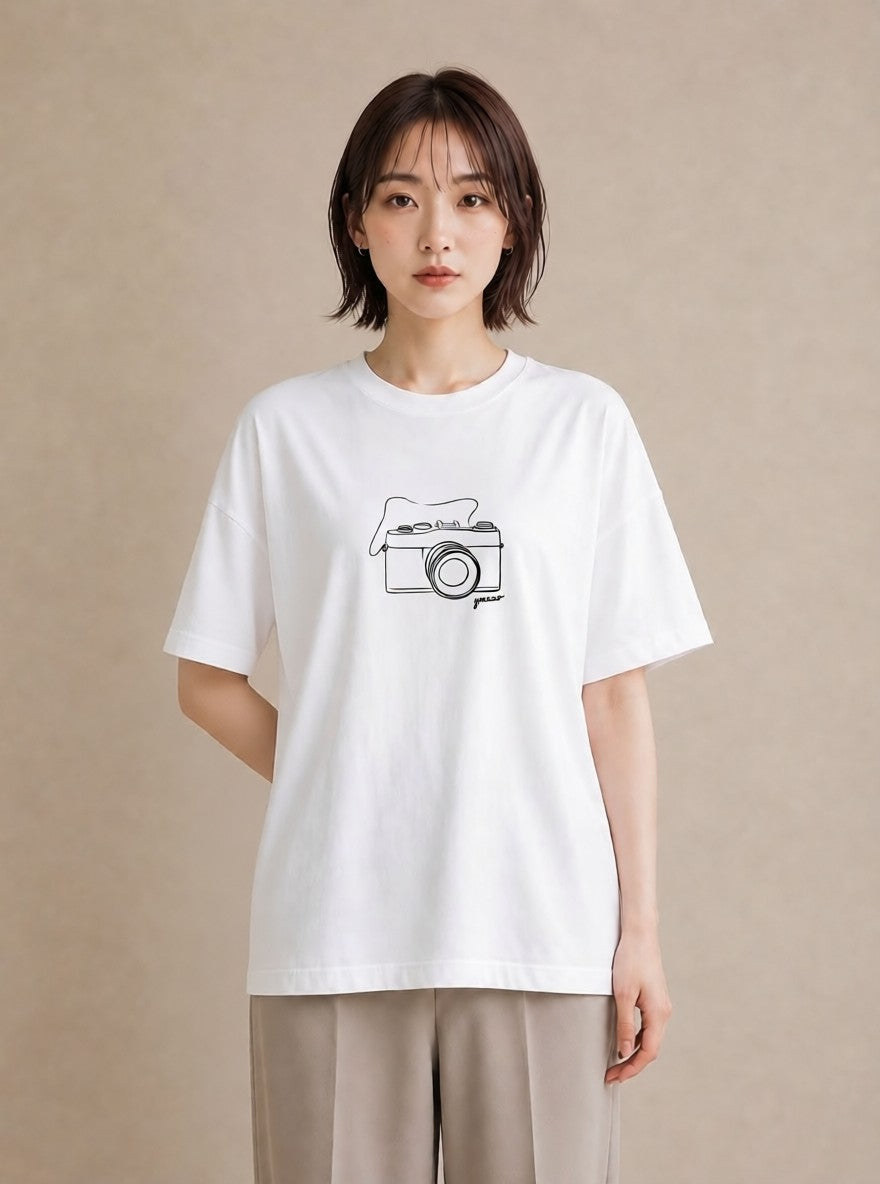 グラフィックTシャツ レディース カメラ フィルムカメラ レトロカメラ イラスト 誕生日プレゼント 綿100 白T YMAZO