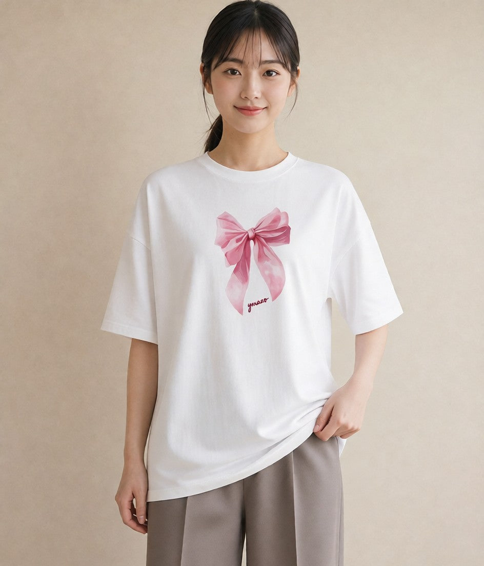 半袖Tシャツ レディース リボン 蝶結び ナチュラル アンティーク イラスト モード ペアコーデ 秋コーデ 白T YMAZO