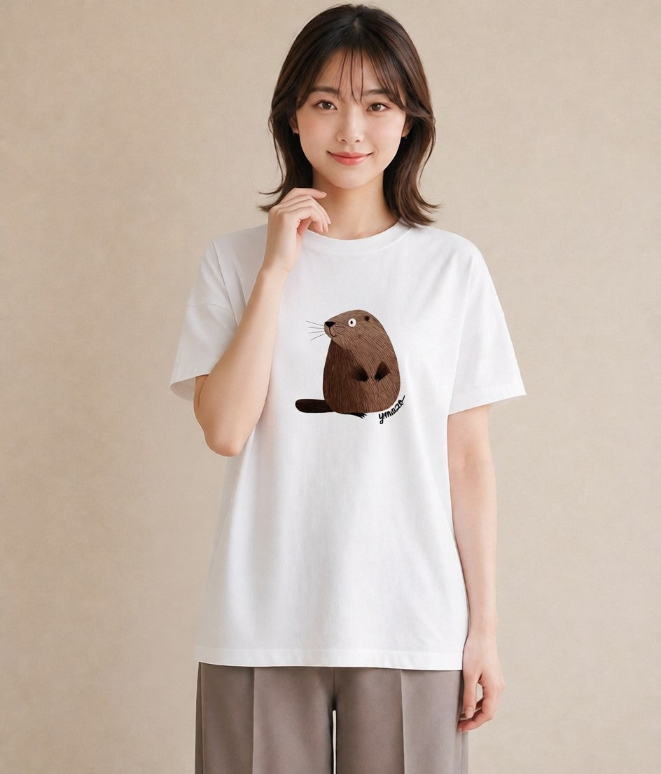 プリントTシャツ レディース カワウソ 動物 アニマル イラスト 北欧風 公園 ママ 白T YMAZO