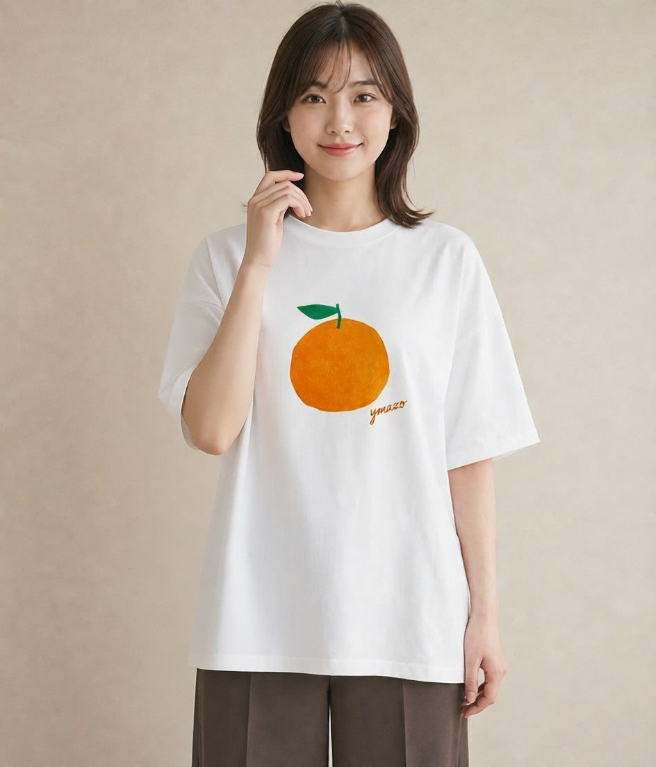 デザインTシャツ レディース もも 食べ物 フード イラスト きれいめカジュアル 20代 カジュアルコーデ 白T YMAZO