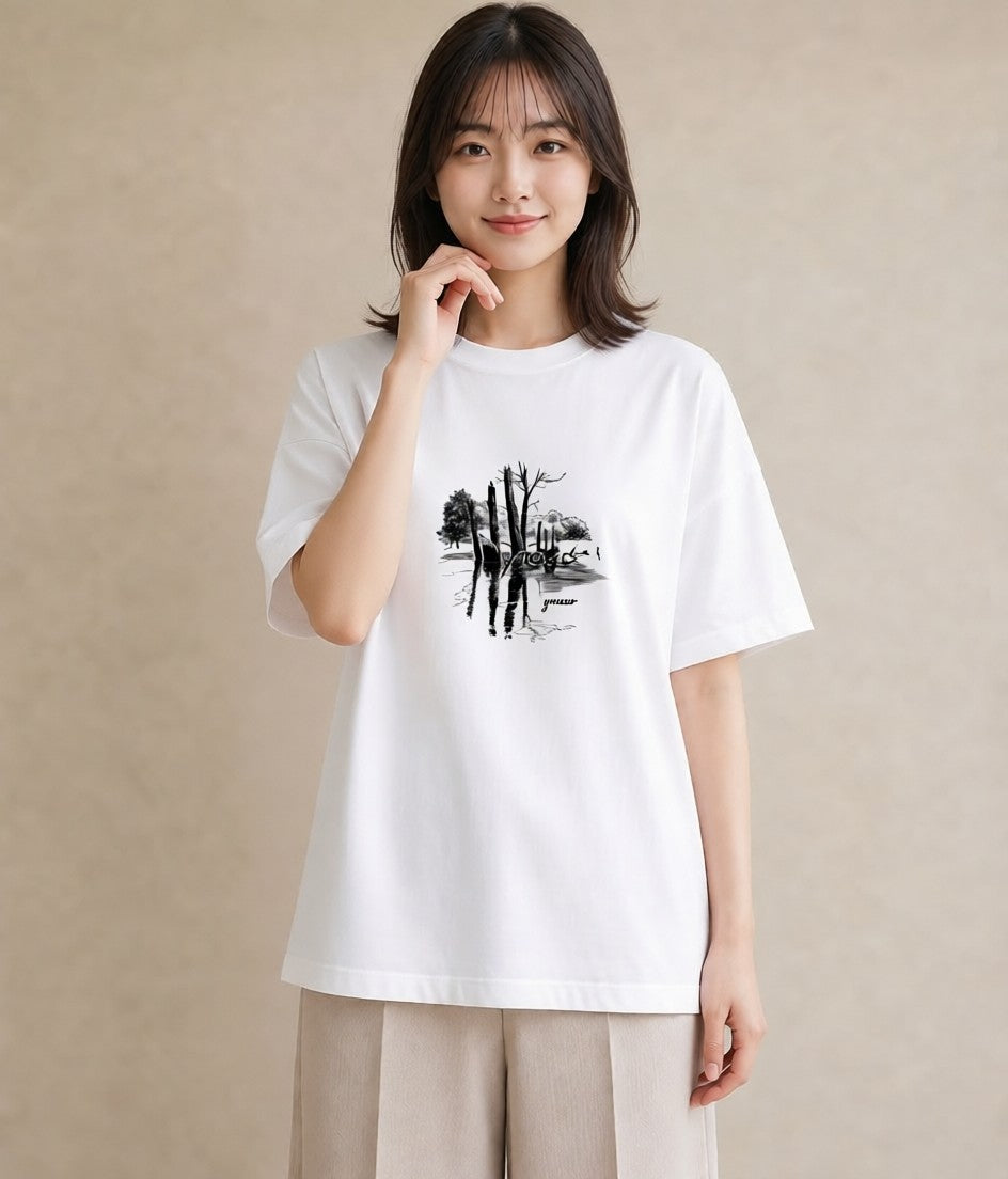 半袖Tシャツ レディース 小川 橋 せせらぎ ナチュラル アンティーク イラスト きれいめカジュアル 海 カフェ巡り 白T YMAZO
