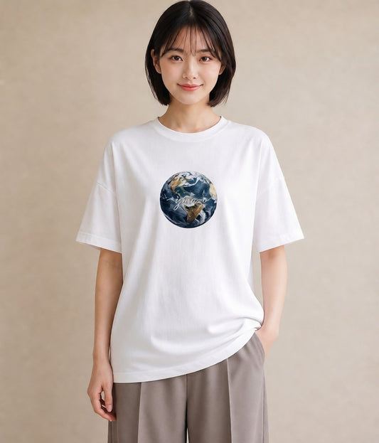 デザインTシャツ レディース 地球 星空 宇宙 イラスト きれいめカジュアル 春服 ミセス 白T YMAZO