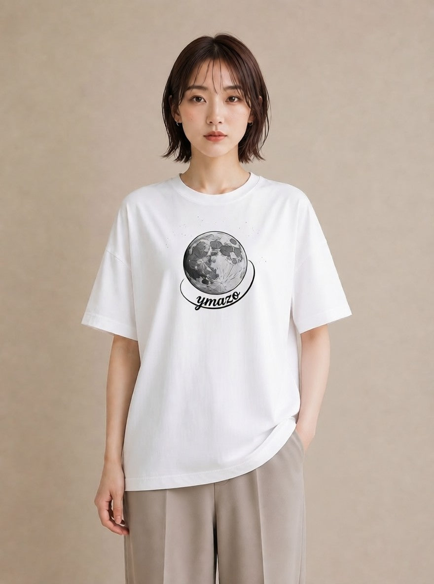 グラフィックTシャツ レディース 月 星空 宇宙 イラスト 旅行コーデ 秋コーデ おしゃれギフト 白T YMAZO