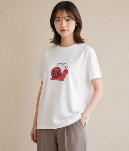 Tシャツ レディース かたつむり 昆虫 虫 イラスト フェミニン 部屋着 女性向けギフト 白T YMAZO