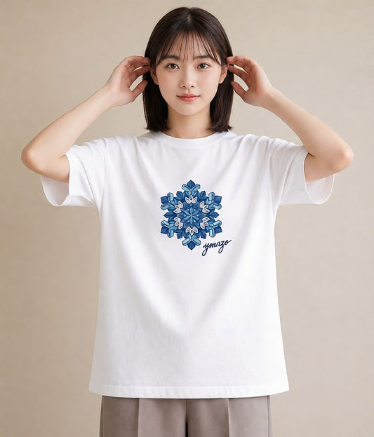 プリントTシャツ レディース 雪の結晶 星空 宇宙 イラスト きれいめ ラフ レイヤード 白T YMAZO