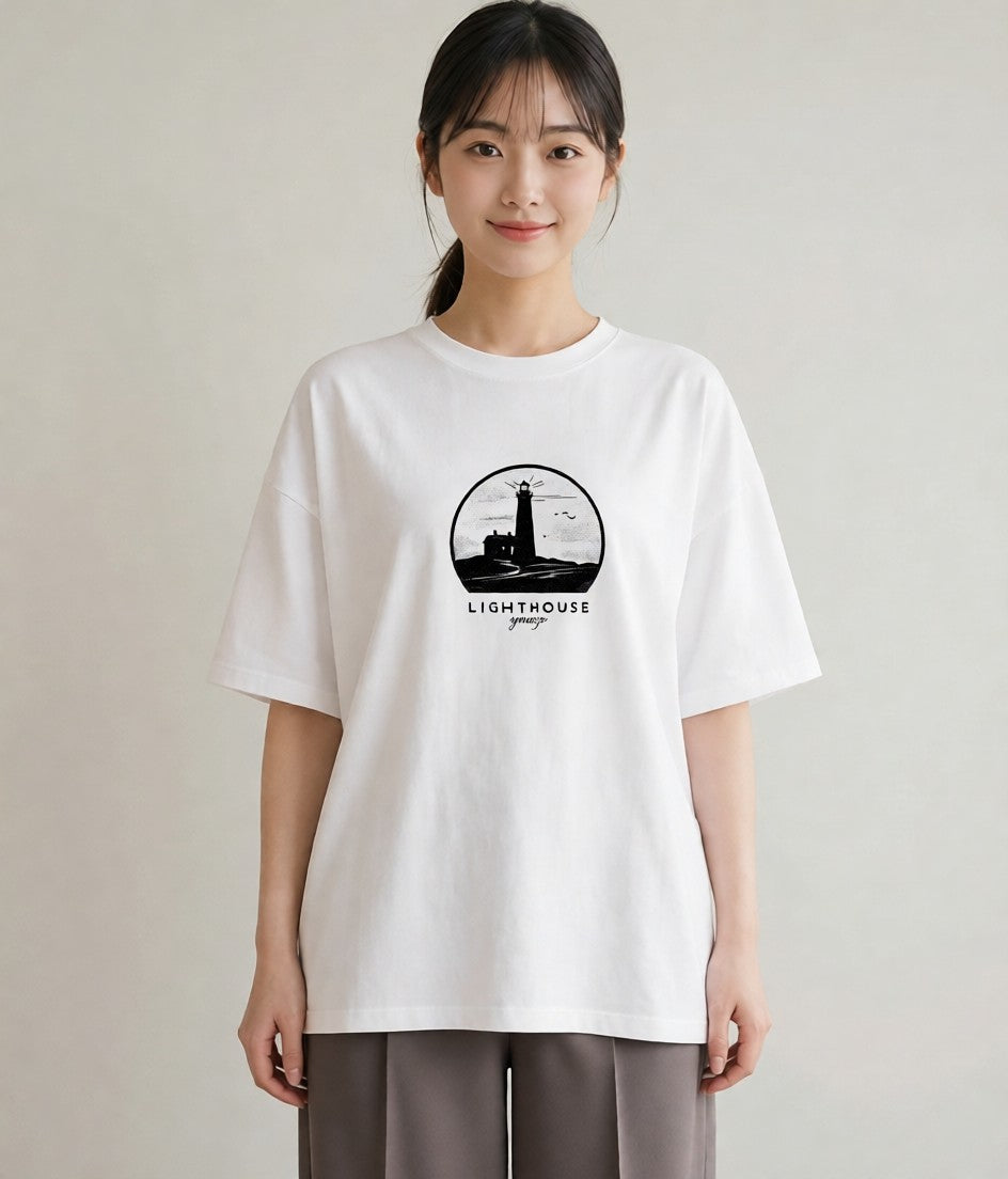 デザインTシャツ レディース 灯台 霧 海 ナチュラル アンティーク イラスト 個性的 在宅 公園 白T YMAZO