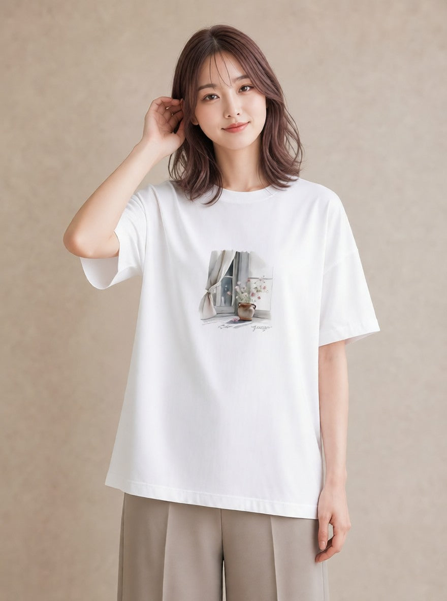 グラフィックTシャツ レディース 窓辺の雨 雨の日 窓 ナチュラル アンティーク イラスト 普段使い ペアコーデ 秋コーデ 白T YMAZO