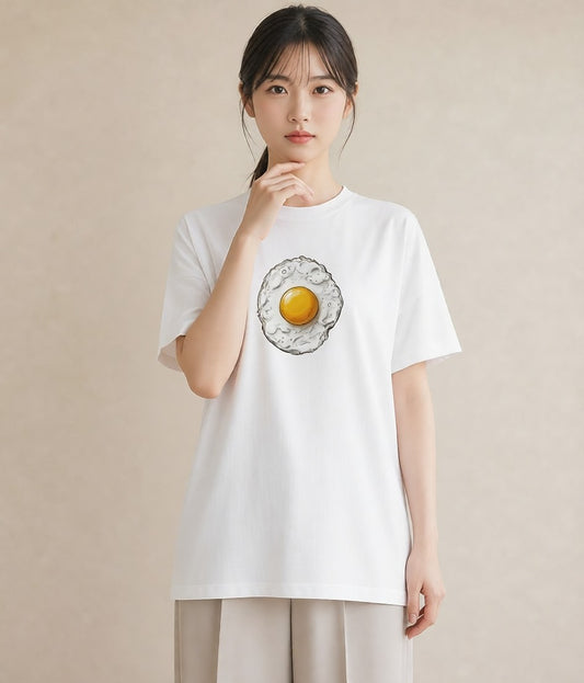 Tシャツ レディース 目玉焼き 食べ物 フード イラスト 上品 ラフ レイヤード 白T YMAZO