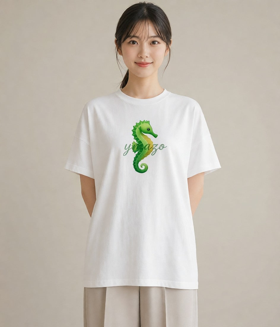 デザインTシャツ レディース タツノオトシゴ 海の生き物 海 イラスト 休日コーデ ミセス 春コーデ 白T YMAZO