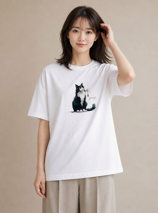 半袖Tシャツ レディース ハチワレ 白黒猫 猫 ねこ イラスト 手描き風 春服 ミセス 白T YMAZO