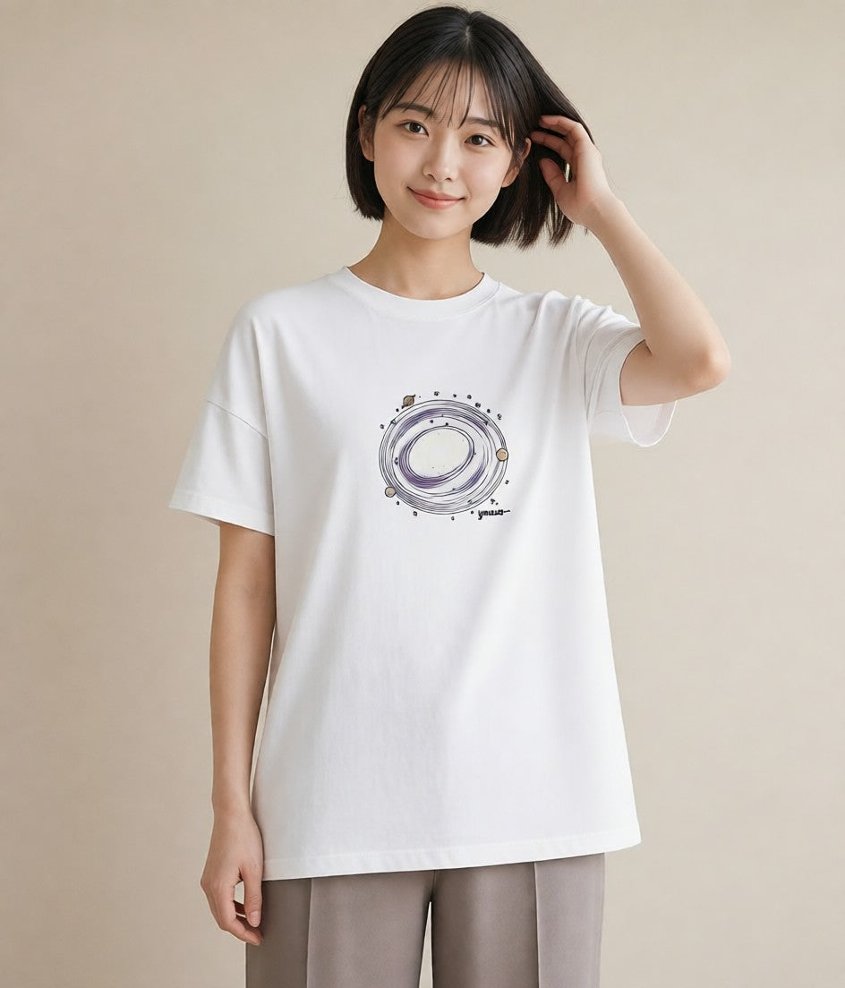 デザインTシャツ レディース 太陽 星空 宇宙 イラスト 旅行コーデ 帰省 ラフ 白T YMAZO