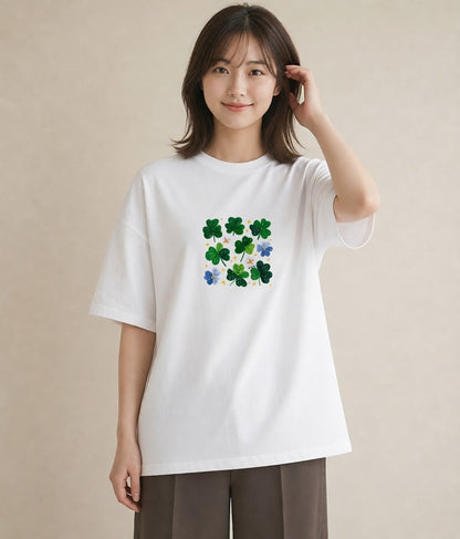 プリントTシャツ レディース クローバー 四つ葉 花 花柄 イラスト ユニーク 夏コーデ 通学 白T YMAZO