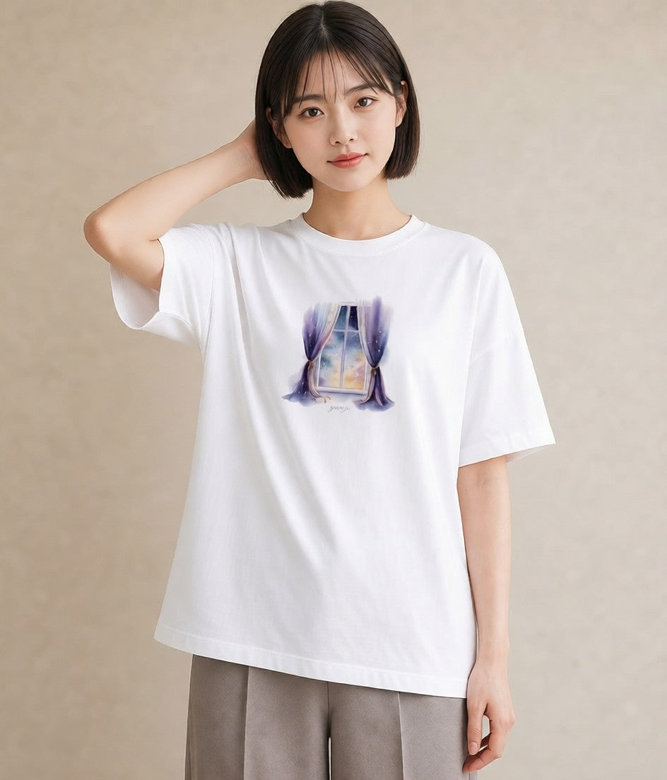 グラフィックTシャツ レディース 灯りの家 小屋 夜 ナチュラル アンティーク イラスト 個性的 春コーデ 姉妹 白T YMAZO