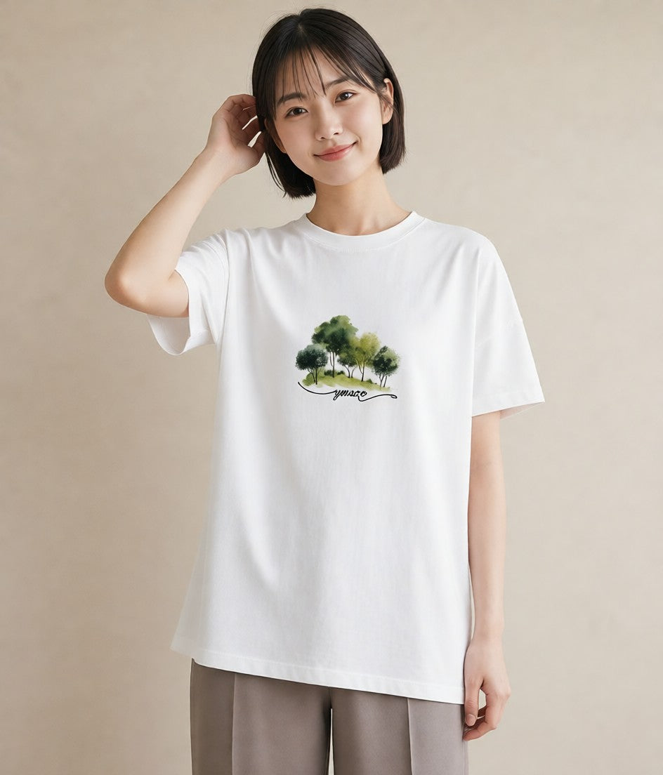 プリントTシャツ レディース 雨上がりの小道 雨上がり 小道 ナチュラル アンティーク イラスト きれいめカジュアル カジュアルコーデ 買い物 白T YMAZO