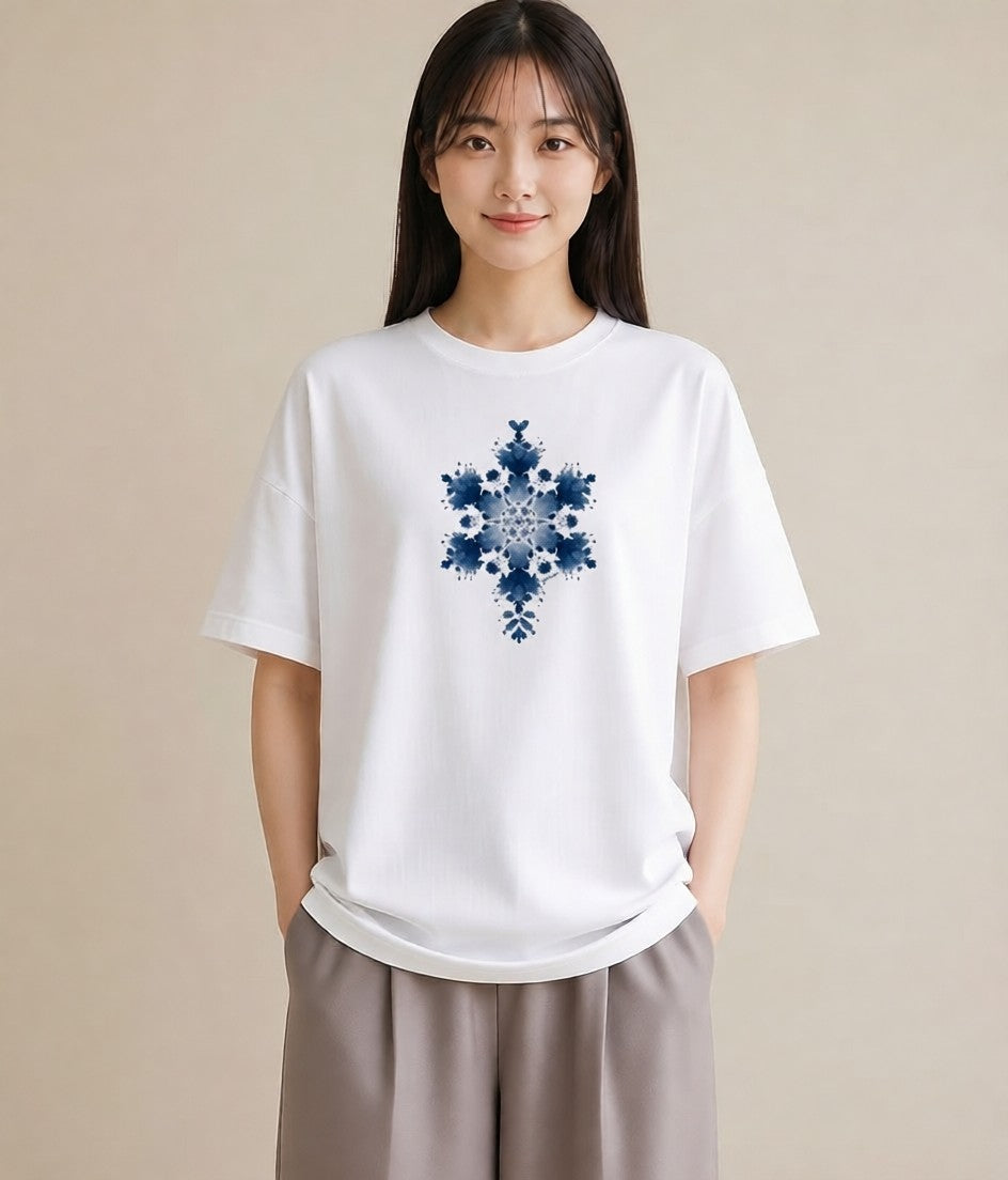 デザインTシャツ レディース 雪の結晶 星空 宇宙 イラスト フェミニン 通勤 在宅 白T YMAZO
