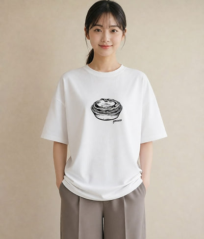 グラフィックTシャツ レディース スイーツ お菓子 デザート イラスト きれいめカジュアル 普段着 週末コーデ 白T YMAZO