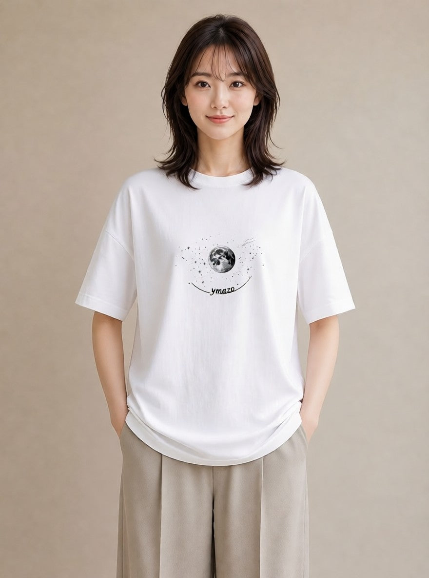 半袖Tシャツ レディース 月と星 星空 ムーン イラスト ゆるコーデ 散歩 お出かけ 白T YMAZO
