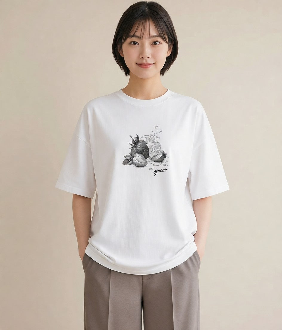デザインTシャツ レディース いちご 苺 ストロベリー 食べ物 フード イラスト 線画 女子会 お揃い 白T YMAZO