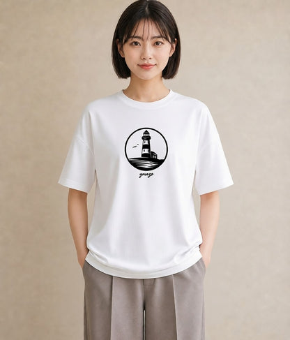 半袖Tシャツ レディース 灯台 霧 海 ナチュラル アンティーク イラスト 可愛い デート 帰省 白T YMAZO
