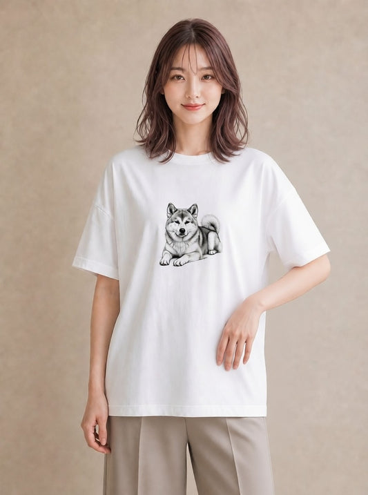 デザインTシャツ レディース 秋田犬 犬 いぬ イラスト フェミニン ミセス 春コーデ 白T YMAZO