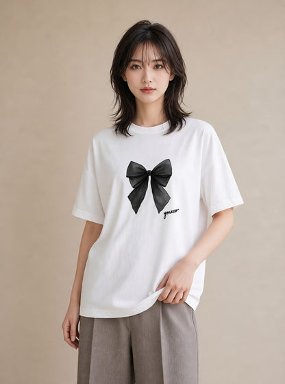 Tシャツ レディース リボン 蝶結び ナチュラル アンティーク イラスト 淡色 買い物 夏コーデ 白T YMAZO