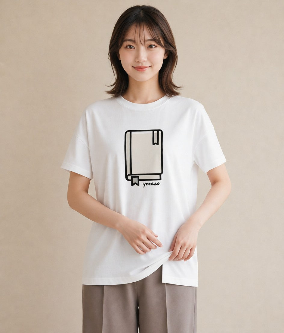 Tシャツ レディース 本 読書 ブック イラスト 線画 カフェ巡り 女子会 白T YMAZO