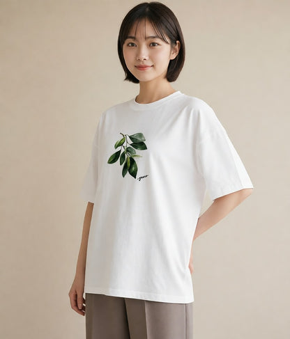 デザインTシャツ レディース ユーカリ 植物 ボタニカル イラスト ニュアンス カジュアルコーデ 買い物 白T YMAZO