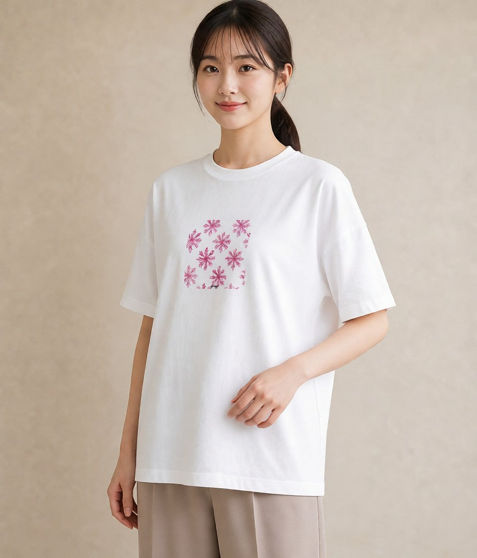 グラフィックTシャツ レディース 雪の結晶 星空 宇宙 イラスト フェミニン 女子会 お揃い 白T YMAZO