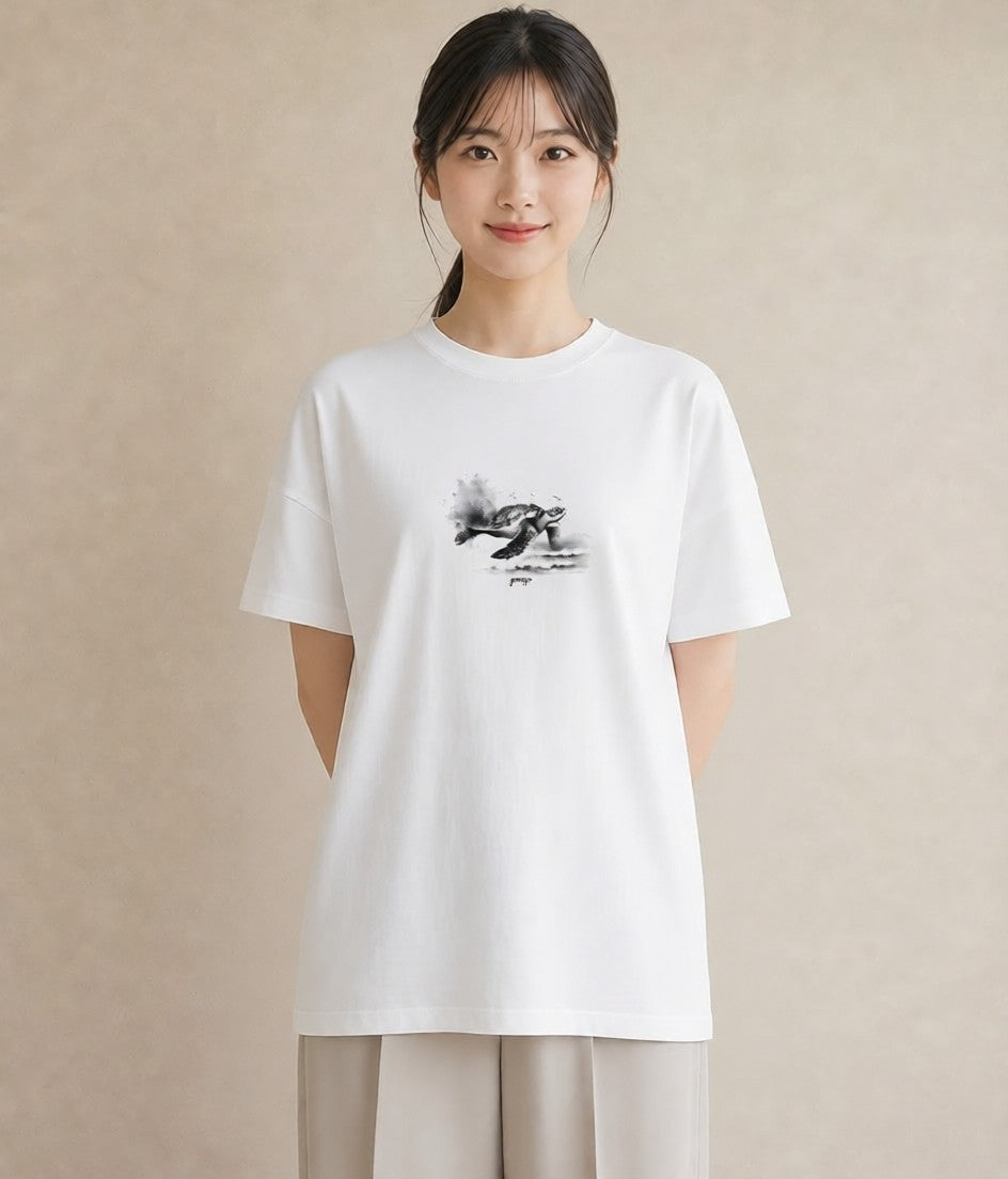 デザインTシャツ レディース ウミガメ 海の生き物 海 イラスト きれいめ 通勤 在宅 白T YMAZO