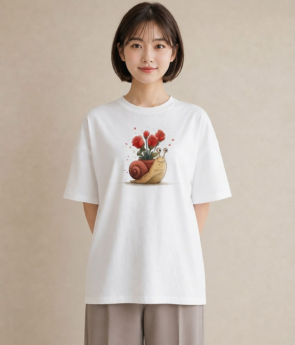 Tシャツ レディース かたつむり 昆虫 虫 イラスト ヴィンテージ風 女性向けギフト 散歩 白T YMAZO