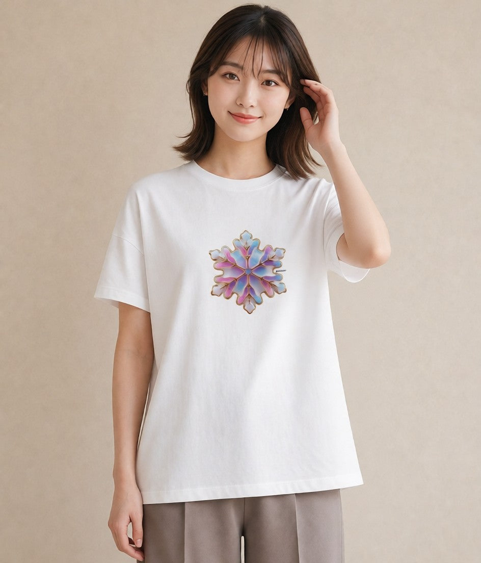グラフィックTシャツ レディース 雪の結晶 星空 宇宙 イラスト 線画 20代 カジュアルコーデ 白T YMAZO