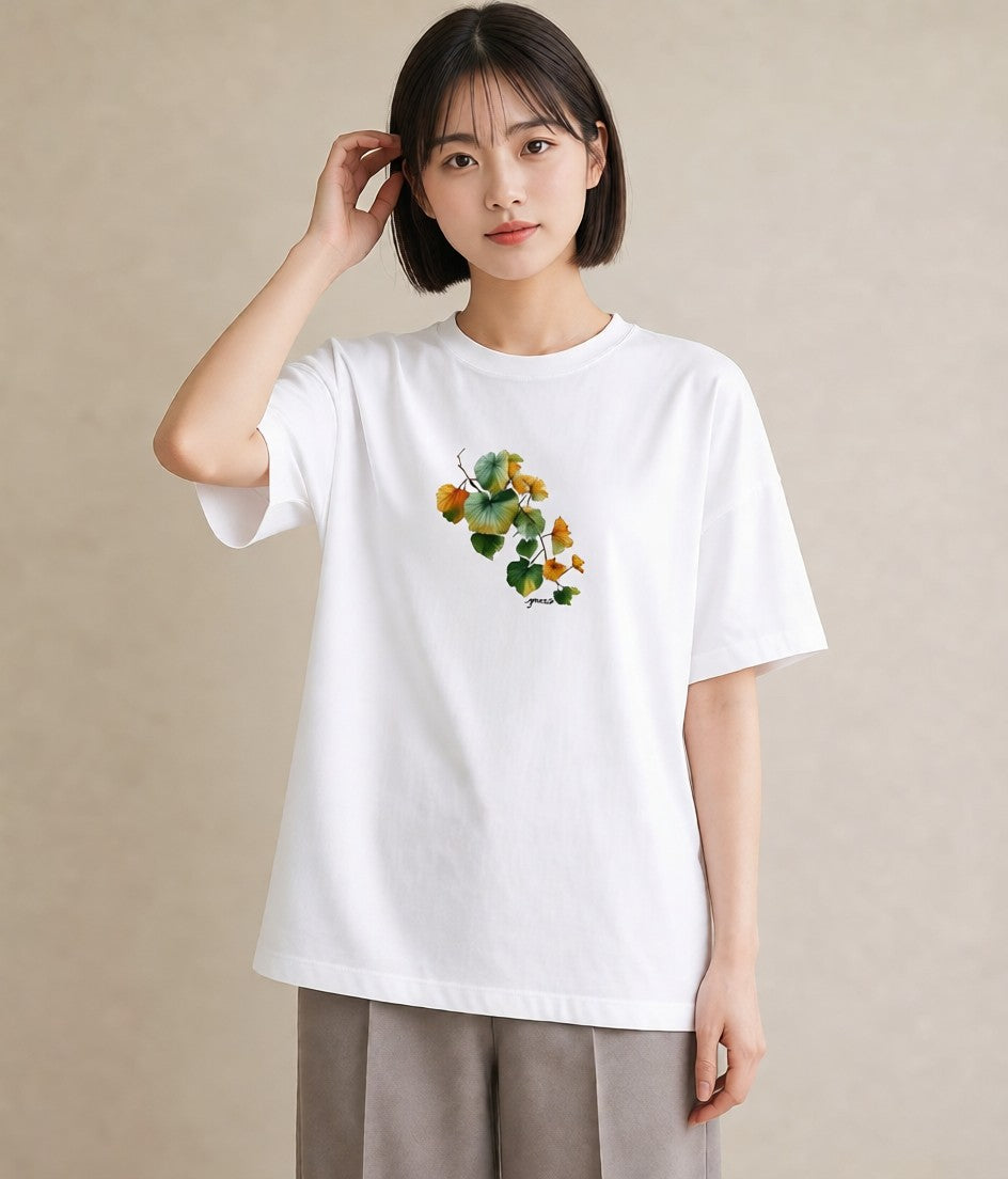 Tシャツ レディース クローバー 四つ葉 花 花柄 イラスト 旅行コーデ ミセス 春コーデ 白T YMAZO