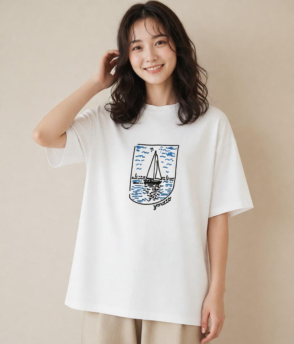 Tシャツ レディース 桟橋 水辺 波止場 ナチュラル アンティーク イラスト 淡色 おしゃれギフト 社会人 白T YMAZO