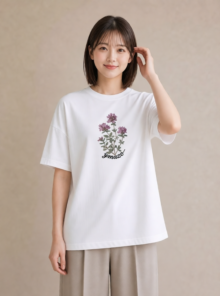 デザインTシャツ レディース クローバー 四つ葉 花 花柄 イラスト 抜け感 お出かけ 普段着 白T