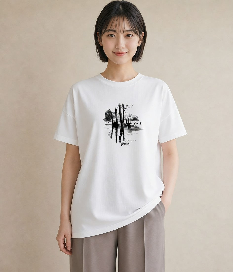 半袖Tシャツ レディース 桟橋 水辺 波止場 ナチュラル アンティーク イラスト 旅行コーデ カフェ巡り 女子会 白T YMAZO