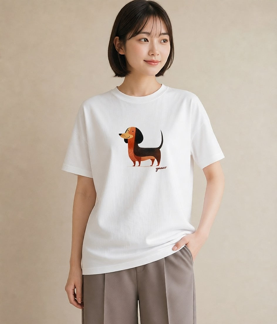 グラフィックTシャツ レディース ミニチュアダックスフンド 犬 いぬ イラスト シック カフェ巡り 女子会 白T YMAZO